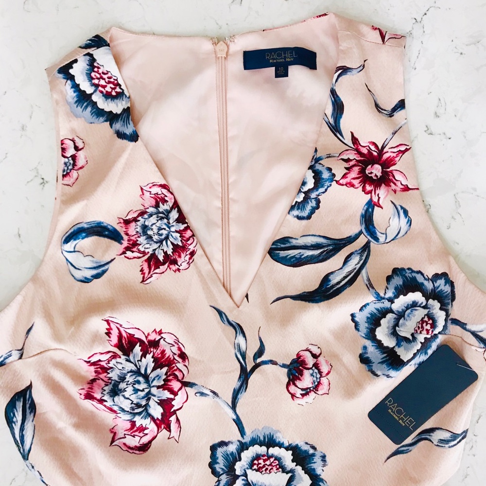 Host pick🌷𝑅𝑎𝑐ℎ𝑒𝑙 𝑅𝑜𝑦 𝑀𝑎𝑥𝑖 𝐷𝑟𝑒𝑠𝑠 - Picture 7 of 8